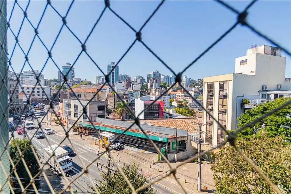 Apartamento com 2 quartos à venda, 89m2 em Auxiliadora, Porto Alegre - RS - imagem 8 Foto 8 de Apartamento com 2 quartos à venda, 89m2 em Auxiliadora, Porto Alegre - RS