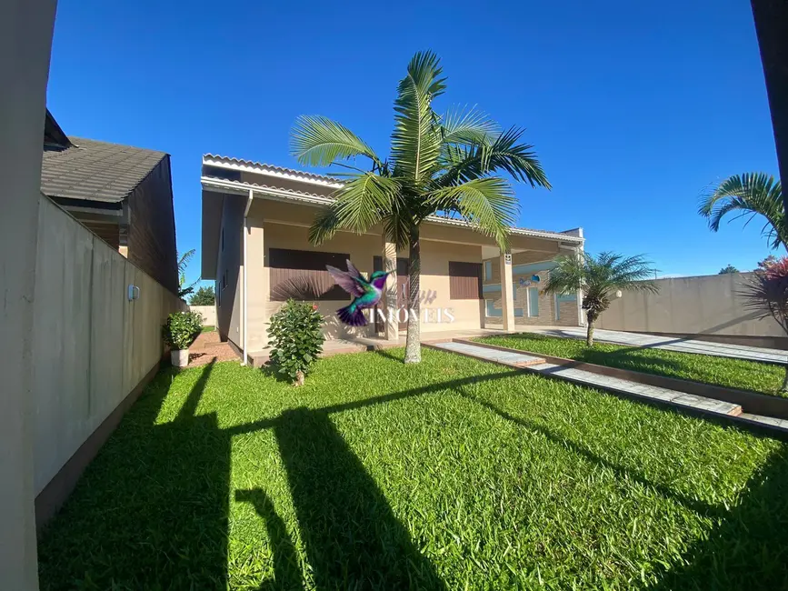 Casa com 3 quartos à venda, 167m2 em Torres - RS - imagem 2 Foto 2 de Casa com 3 quartos à venda, 167m2 em Torres - RS
