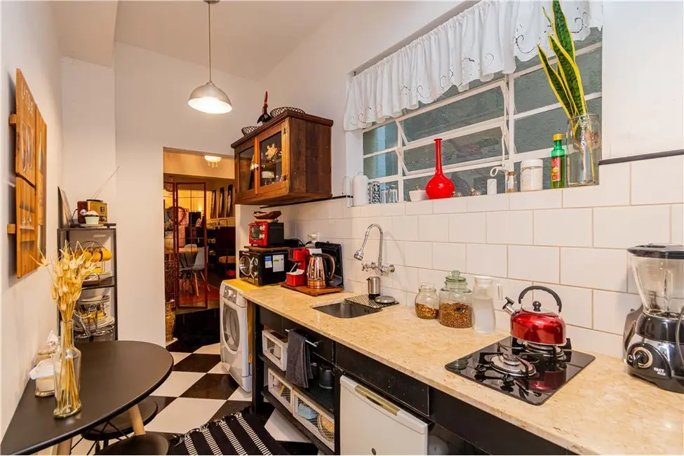 Apartamento com 2 quartos à venda, 110m2 em Independência, Porto Alegre - RS - imagem 7 Foto 7 de Apartamento com 2 quartos à venda, 110m2 em Independência, Porto Alegre - RS