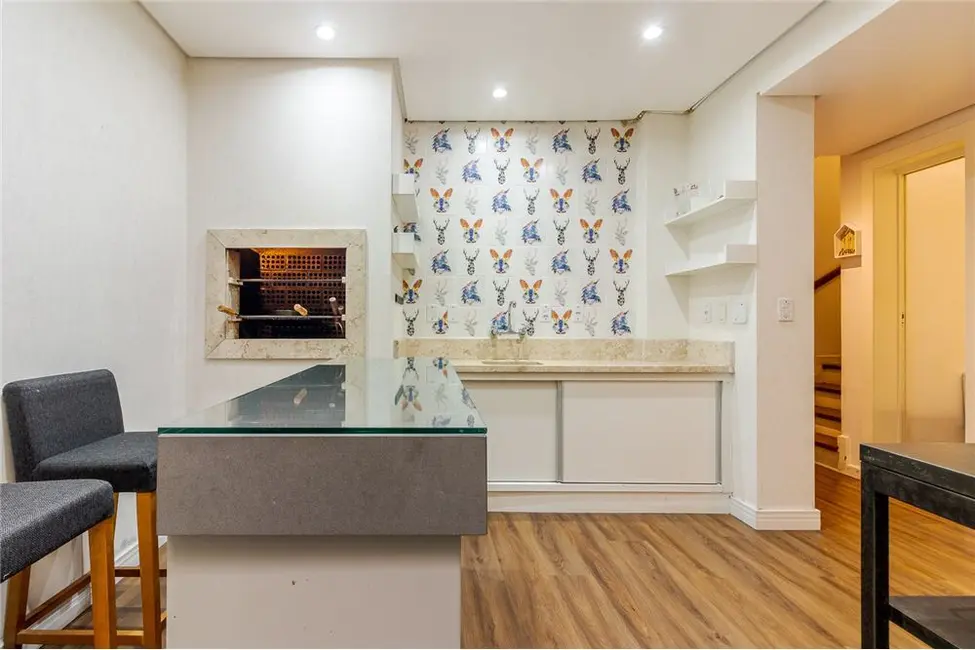 Foto 8 de Casa de Condomínio com 3 quartos à venda, 250m2 em Chácara das Pedras, Porto Alegre - RS