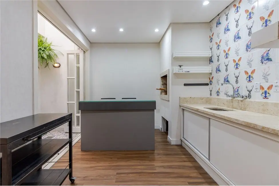 Foto 6 de Casa de Condomínio com 3 quartos à venda, 250m2 em Chácara das Pedras, Porto Alegre - RS