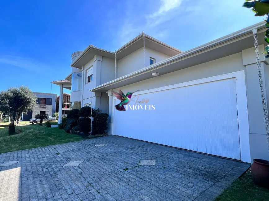 Foto 3 de Casa com 4 quartos à venda, 390m2 em Capao Da Canoa - RS