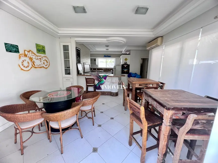 Foto 7 de Casa com 4 quartos à venda, 390m2 em Capao Da Canoa - RS