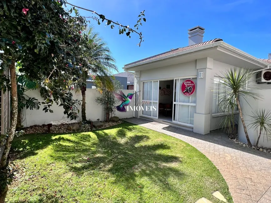 Foto 5 de Casa com 4 quartos à venda, 390m2 em Capao Da Canoa - RS