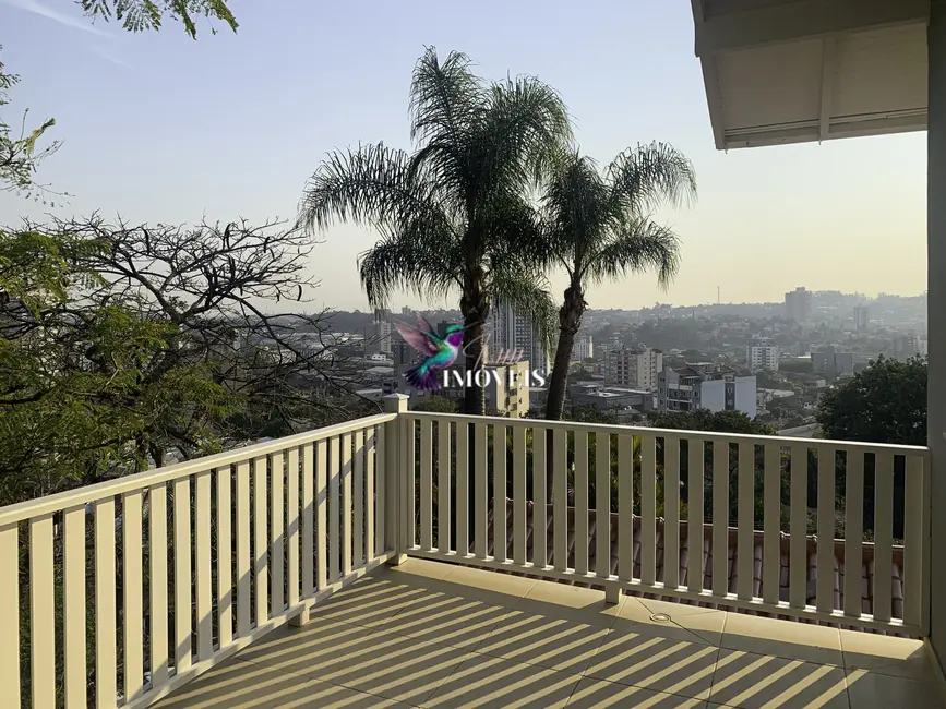 Casa com 3 quartos à venda, 375m2 em Boa Vista, Novo Hamburgo - RS - imagem 4 Foto 4 de Casa com 3 quartos à venda, 375m2 em Boa Vista, Novo Hamburgo - RS