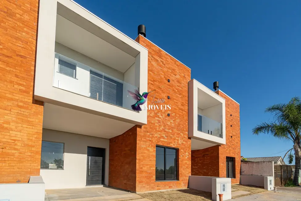 Foto 2 de Sobrado com 2 quartos à venda, 107m2 em Eldorado Do Sul - RS