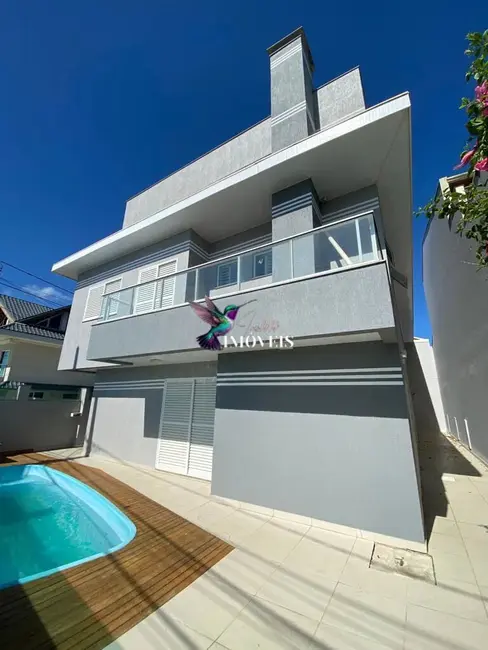 Foto 3 de Casa com 7 quartos à venda, 425m2 em Meia Praia, Navegantes - SC