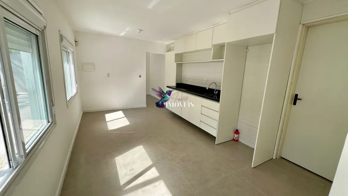 Foto 7 de Casa com 2 quartos à venda, 110m2 em Vila Nova, Novo Hamburgo - RS