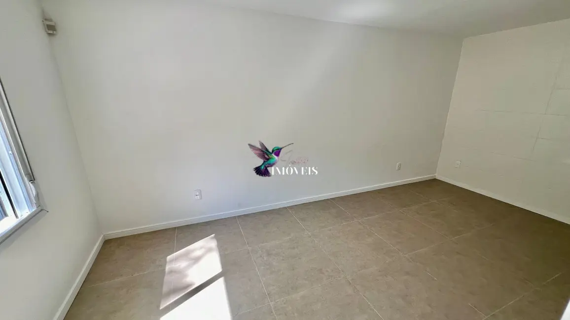 Foto 8 de Casa com 2 quartos à venda, 110m2 em Vila Nova, Novo Hamburgo - RS