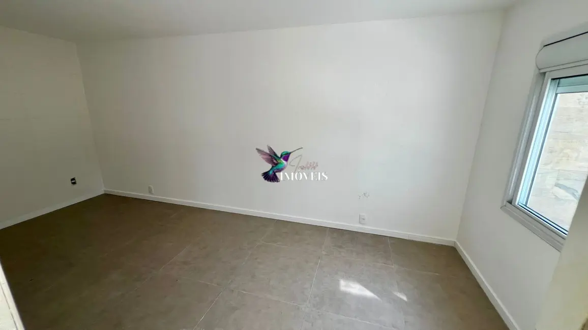 Foto 9 de Casa com 2 quartos à venda, 110m2 em Vila Nova, Novo Hamburgo - RS