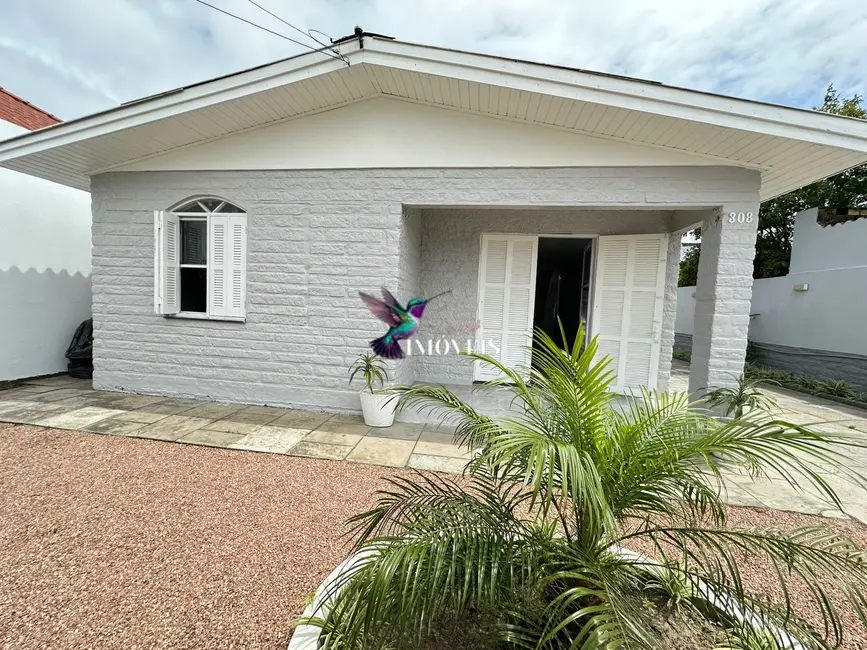 Casa com 3 quartos à venda, 360m2 em Centro, Tramandai - RS - imagem 1 Foto 1 de Casa com 3 quartos à venda, 360m2 em Centro, Tramandai - RS
