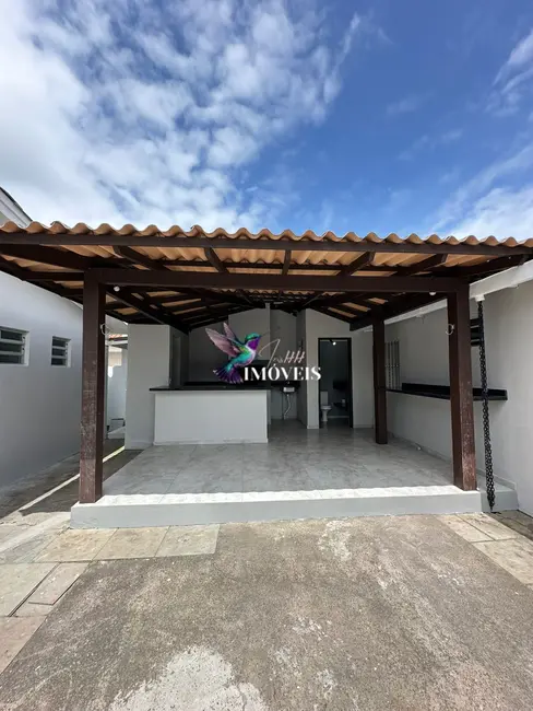 Casa com 3 quartos à venda, 360m2 em Centro, Tramandai - RS - imagem 4 Foto 4 de Casa com 3 quartos à venda, 360m2 em Centro, Tramandai - RS