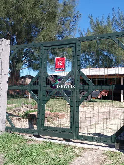 Casa com 2 quartos à venda, 300m2 em Cidreira - RS - imagem 2 Foto 2 de Casa com 2 quartos à venda, 300m2 em Cidreira - RS