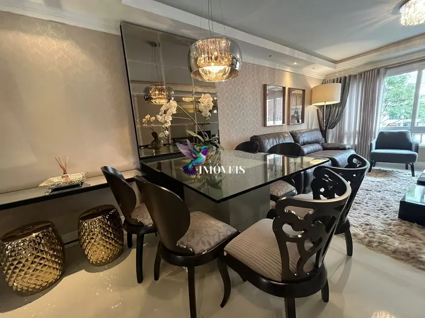 Apartamento com 2 quartos à venda, 80m2 em Centro, Gramado - RS - imagem 6 Foto 6 de Apartamento com 2 quartos à venda, 80m2 em Centro, Gramado - RS