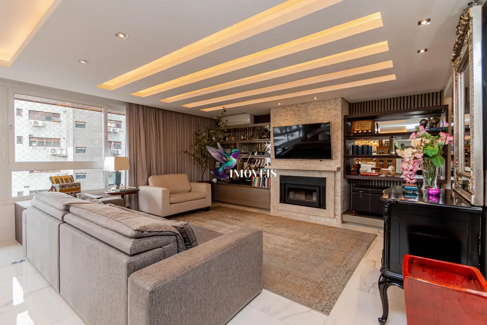 Apartamento com 3 quartos à venda, 209m2 em Higienópolis, Porto Alegre - RS - imagem 6 Foto 6 de Apartamento com 3 quartos à venda, 209m2 em Higienópolis, Porto Alegre - RS