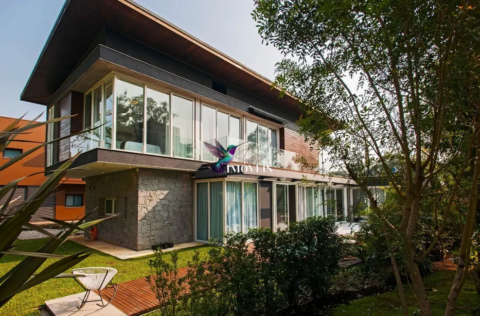 Foto 1 de Casa com 4 quartos à venda, 490m2 em Centro, Gramado - RS