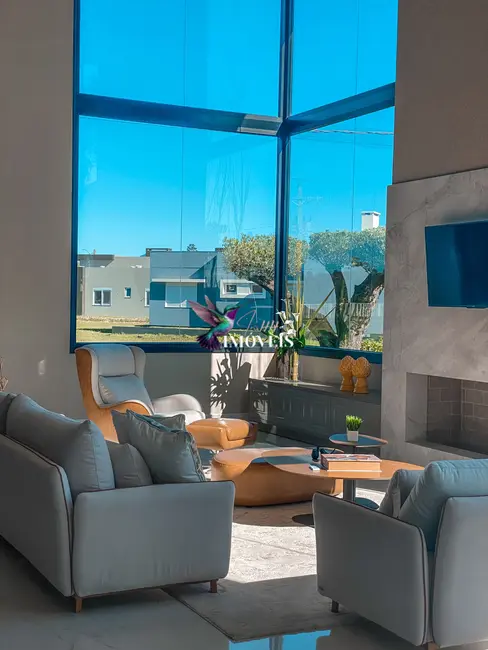 Foto 6 de Casa com 4 quartos à venda, 318m2 em Capao Da Canoa - RS