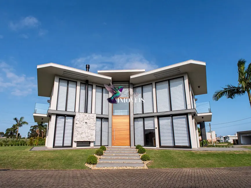 Casa de Condomínio com 5 quartos à venda, 591m2 em Torres - RS - imagem 5 Foto 5 de Casa de Condomínio com 5 quartos à venda, 591m2 em Torres - RS