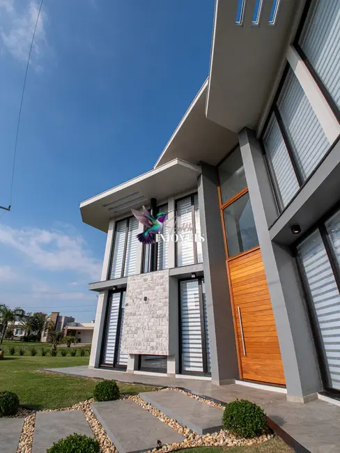 Casa de Condomínio com 5 quartos à venda, 591m2 em Torres - RS - imagem 6 Foto 6 de Casa de Condomínio com 5 quartos à venda, 591m2 em Torres - RS