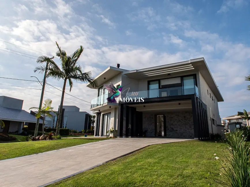 Casa de Condomínio com 5 quartos à venda, 591m2 em Torres - RS - imagem 2 Foto 2 de Casa de Condomínio com 5 quartos à venda, 591m2 em Torres - RS