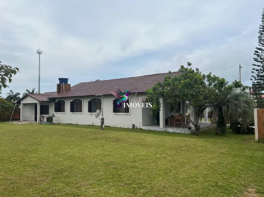 Casa com 6 quartos à venda, 264m2 em Torres - RS - imagem 2 Foto 2 de Casa com 6 quartos à venda, 264m2 em Torres - RS