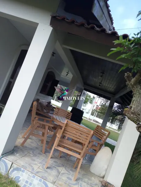 Casa com 6 quartos à venda, 264m2 em Torres - RS - imagem 9 Foto 9 de Casa com 6 quartos à venda, 264m2 em Torres - RS