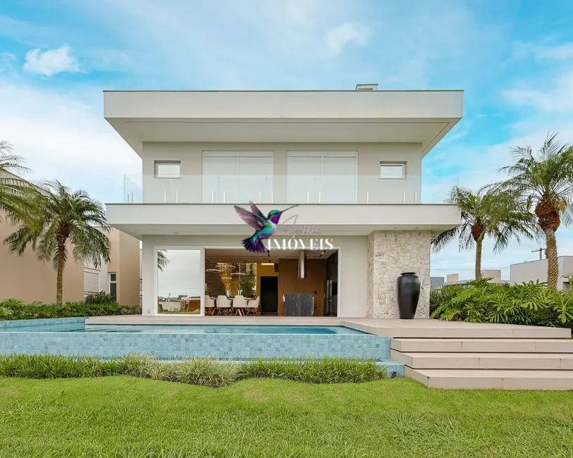 Casa com 4 quartos à venda em Torres - RS - imagem 3 Foto 3 de Casa com 4 quartos à venda em Torres - RS