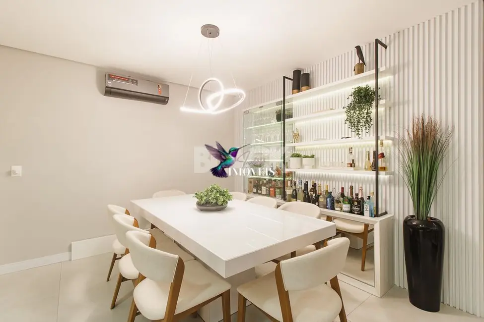 Apartamento com 2 quartos à venda, 84m2 em Centro, Torres - RS - imagem 4 Foto 4 de Apartamento com 2 quartos à venda, 84m2 em Centro, Torres - RS