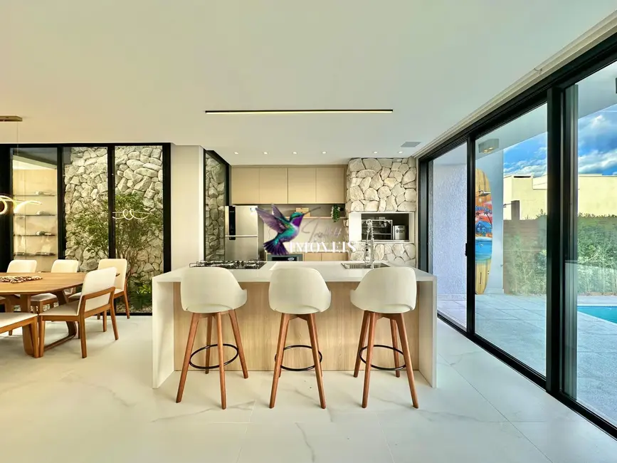 Foto 4 de Casa de Condomínio com 4 quartos à venda, 258m2 em Centro, Capao Da Canoa - RS