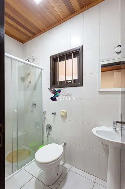 Casa com 4 quartos à venda, 335m2 em Torres - RS - imagem 9 Foto 9 de Casa com 4 quartos à venda, 335m2 em Torres - RS