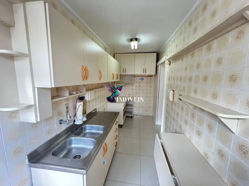 Apartamento com 2 quartos à venda, 111m2 em Azenha, Porto Alegre - RS - imagem 5 Foto 5 de Apartamento com 2 quartos à venda, 111m2 em Azenha, Porto Alegre - RS