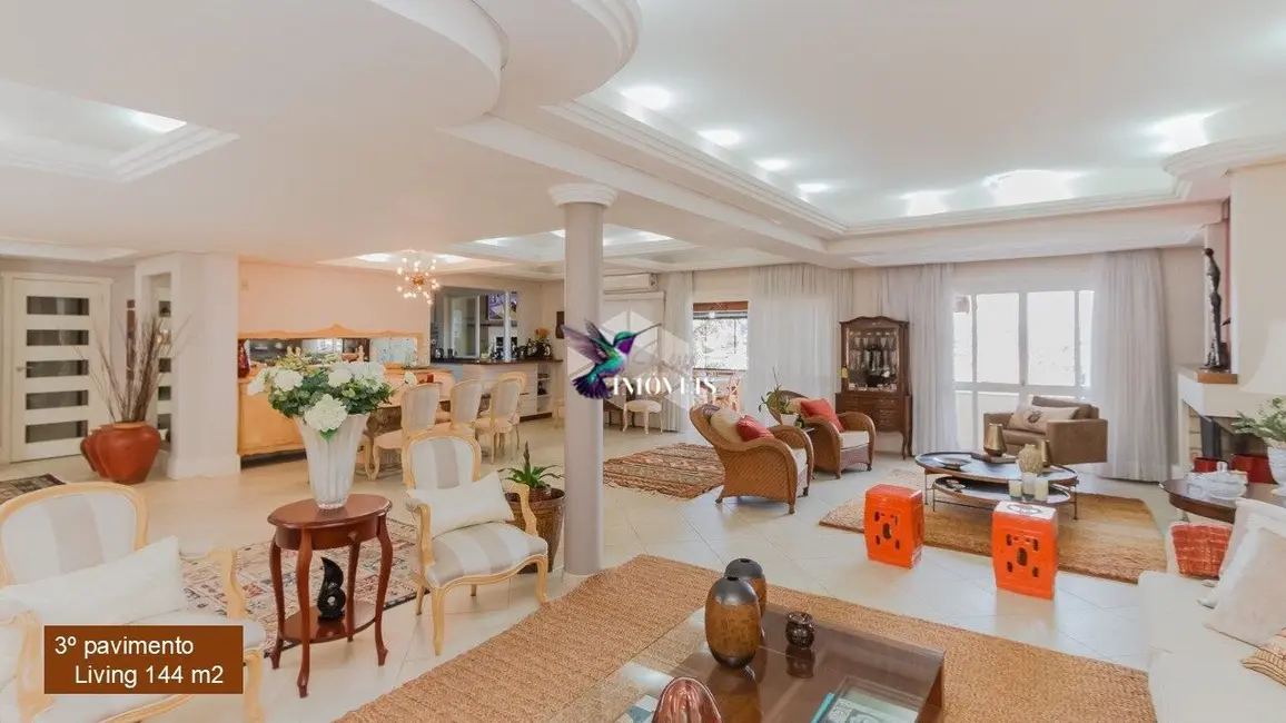 Casa com 4 quartos à venda, 976m2 em Vila Jardim, Porto Alegre - RS - imagem 9 Foto 9 de Casa com 4 quartos à venda, 976m2 em Vila Jardim, Porto Alegre - RS