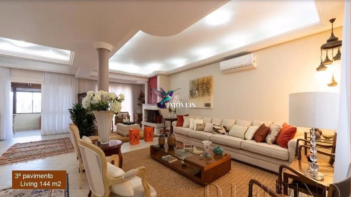 Casa com 4 quartos à venda, 976m2 em Vila Jardim, Porto Alegre - RS - imagem 4 Foto 4 de Casa com 4 quartos à venda, 976m2 em Vila Jardim, Porto Alegre - RS