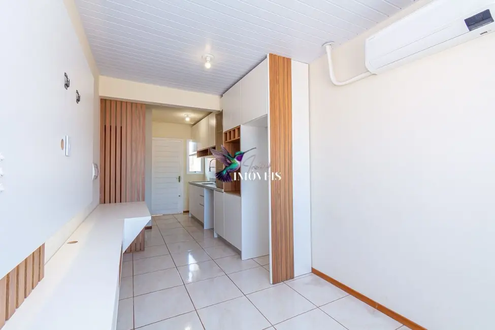 Casa com 2 quartos à venda, 59m2 em Gravatai - RS - imagem 4 Foto 4 de Casa com 2 quartos à venda, 59m2 em Gravatai - RS