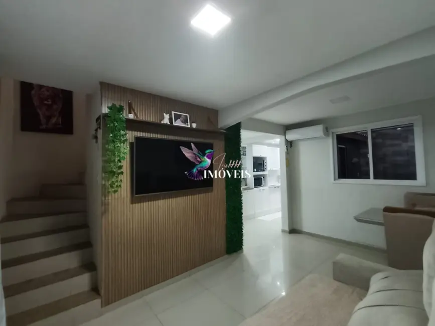 Foto 1 de Apartamento com 2 quartos à venda, 75m2 em Guaiba - RS