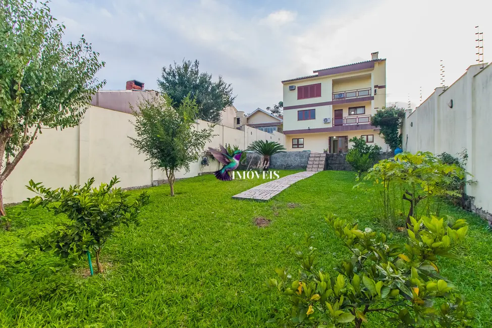 Foto 6 de Casa com 3 quartos à venda, 360m2 em Nossa Senhora das Graças, Canoas - RS