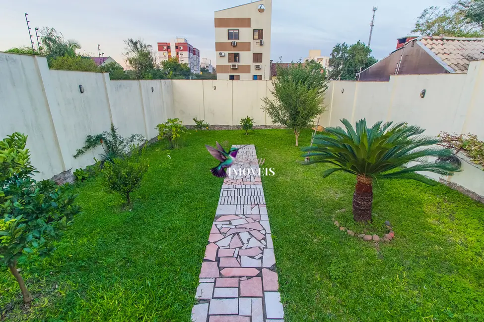 Foto 9 de Casa com 3 quartos à venda, 360m2 em Nossa Senhora das Graças, Canoas - RS
