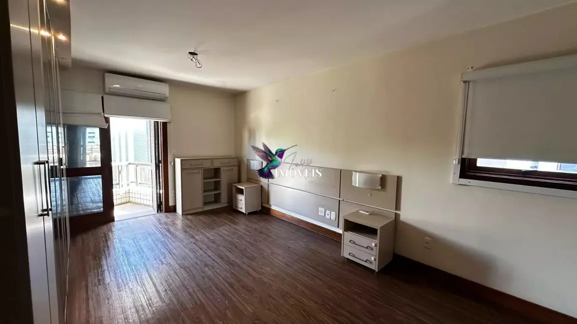 Foto 8 de Apartamento com 3 quartos à venda, 227m2 em Bela Vista, Porto Alegre - RS