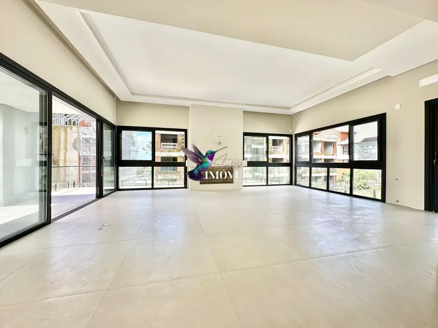 Casa com 3 quartos à venda, 492m2 em Centro, Canela - RS - imagem 7 Foto 7 de Casa com 3 quartos à venda, 492m2 em Centro, Canela - RS