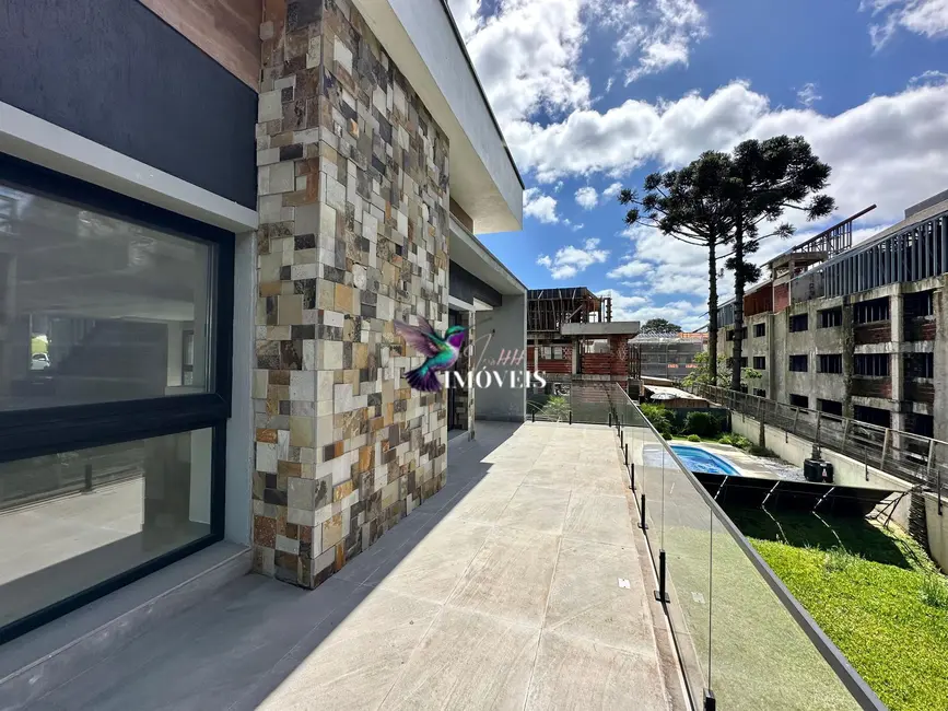 Casa com 3 quartos à venda, 492m2 em Centro, Canela - RS - imagem 4 Foto 4 de Casa com 3 quartos à venda, 492m2 em Centro, Canela - RS