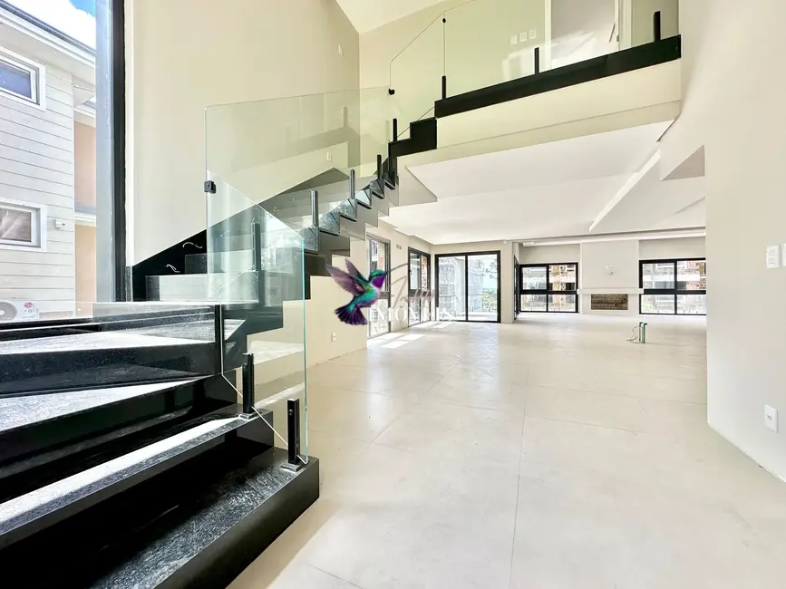 Casa com 3 quartos à venda, 492m2 em Centro, Canela - RS - imagem 6 Foto 6 de Casa com 3 quartos à venda, 492m2 em Centro, Canela - RS