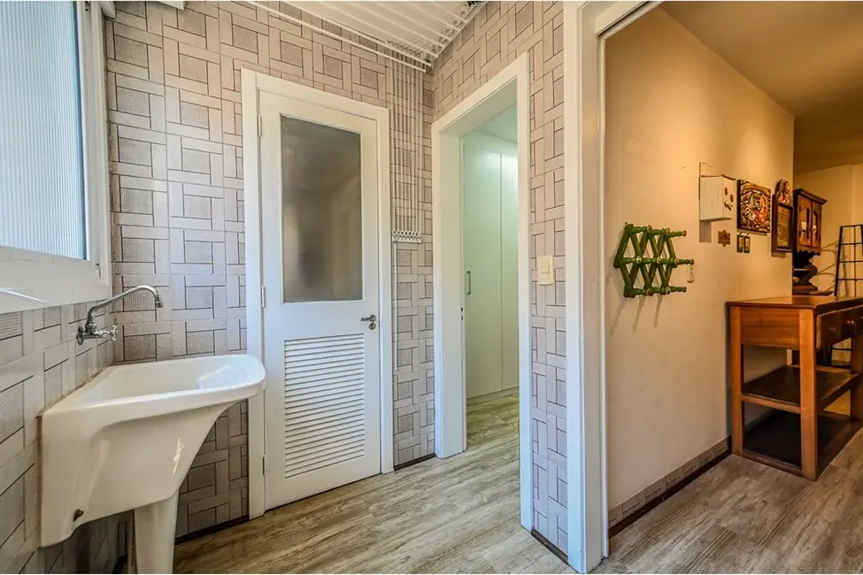 Foto 2 de Apartamento com 3 quartos à venda, 112m2 em Rio Branco, Porto Alegre - RS