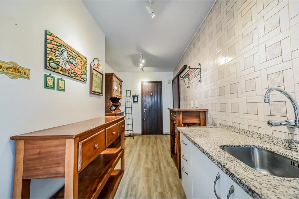 Foto 8 de Apartamento com 3 quartos à venda, 112m2 em Rio Branco, Porto Alegre - RS