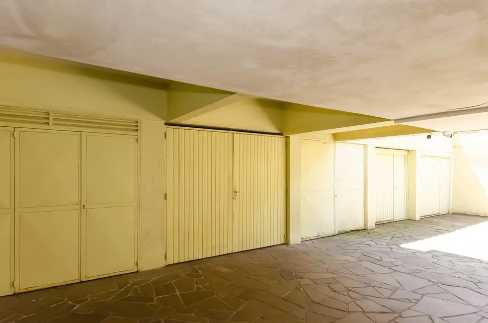 Foto 3 de Apartamento com 2 quartos à venda, 66m2 em Jardim do Salso, Porto Alegre - RS