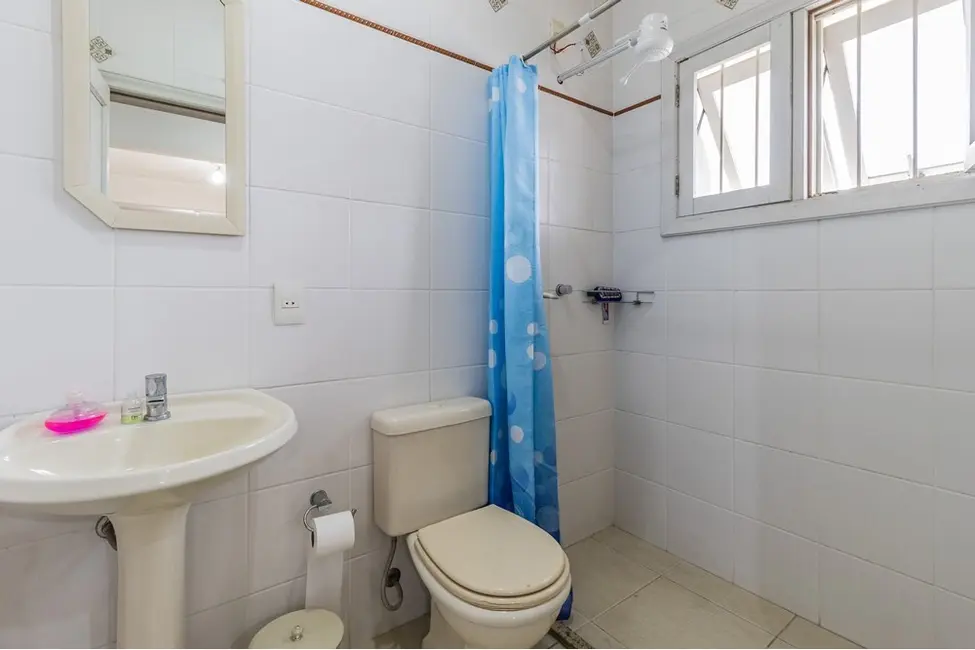 Foto 2 de Casa com 3 quartos à venda, 464m2 em Santo Antônio, Porto Alegre - RS