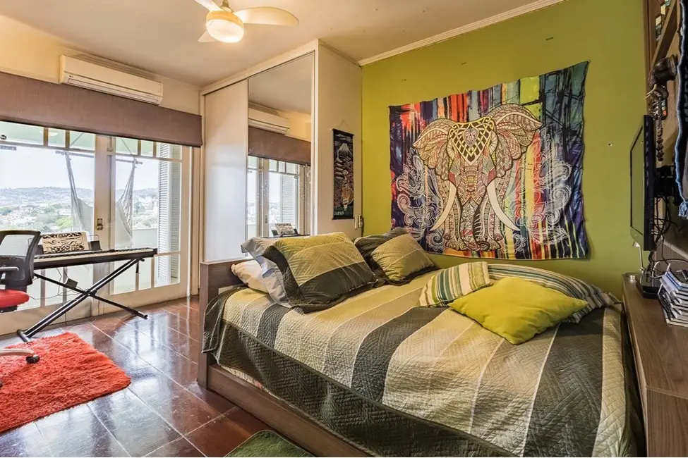 Foto 6 de Casa com 3 quartos à venda, 464m2 em Santo Antônio, Porto Alegre - RS