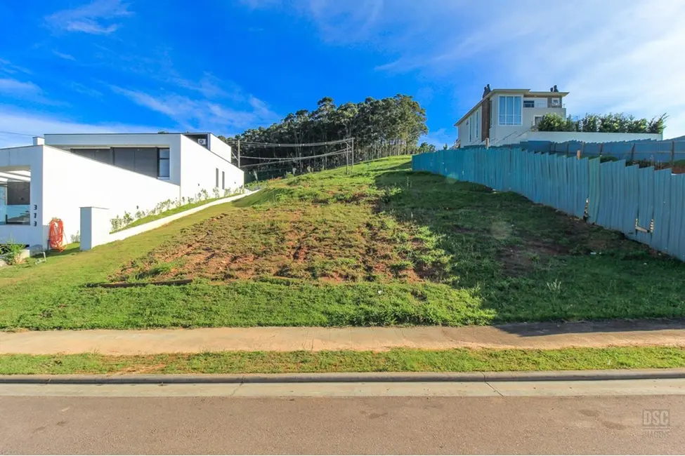 Foto 1 de Terreno / Lote à venda, 1563m2 em Aberta dos Morros, Porto Alegre - RS