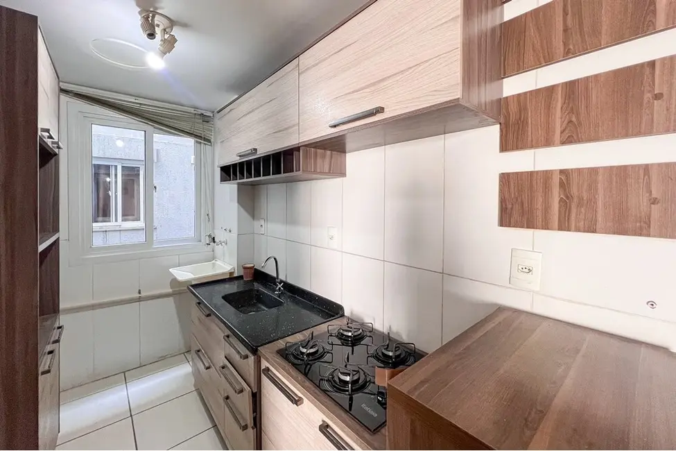 Foto 2 de Apartamento com 2 quartos à venda, 51m2 em Igara, Canoas - RS