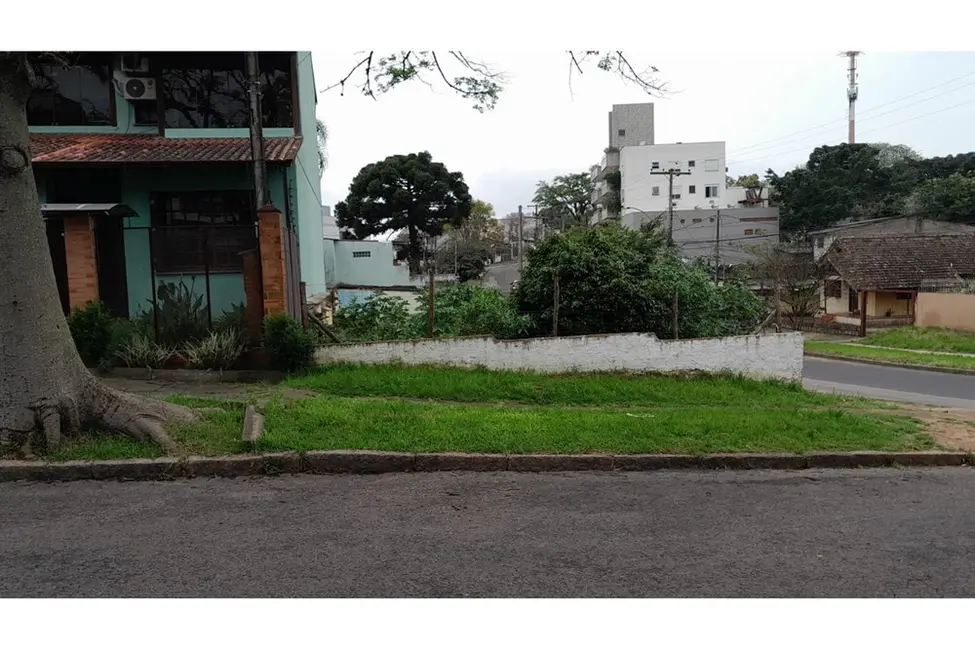 Foto 3 de Terreno / Lote à venda, 358m2 em Vila Jardim, Porto Alegre - RS