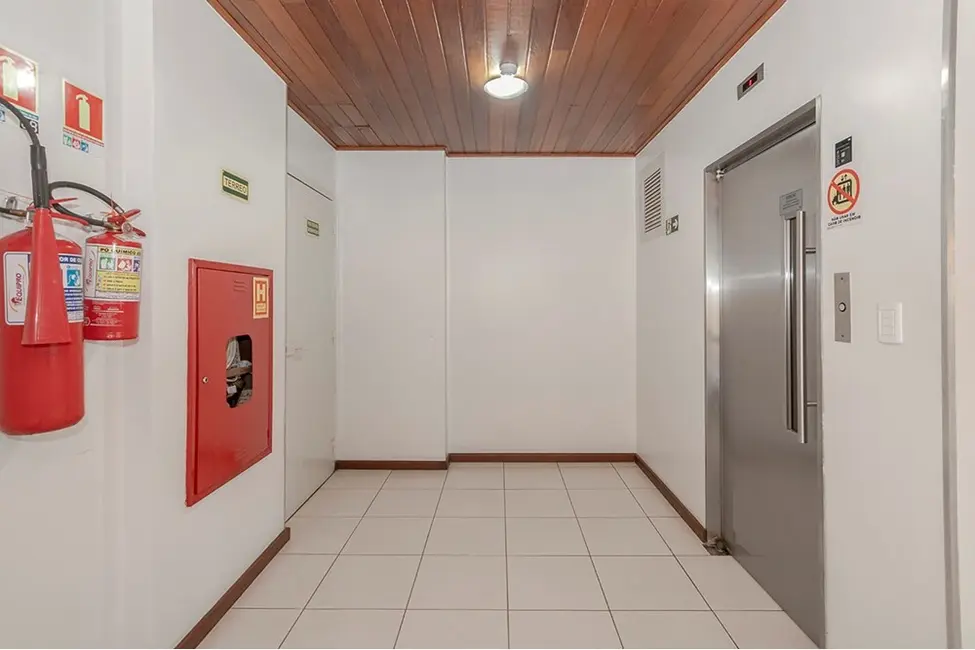 Foto 5 de Apartamento com 2 quartos à venda, 67m2 em Cristal, Porto Alegre - RS